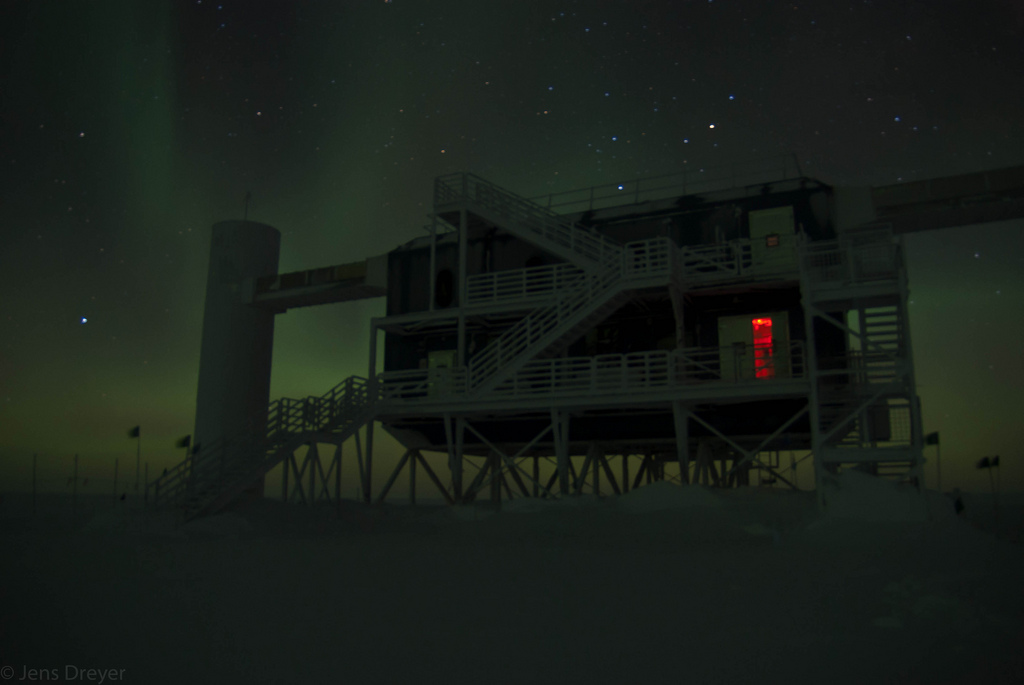 Aurora am Südpol, aufgenommen von Jens Dreyer